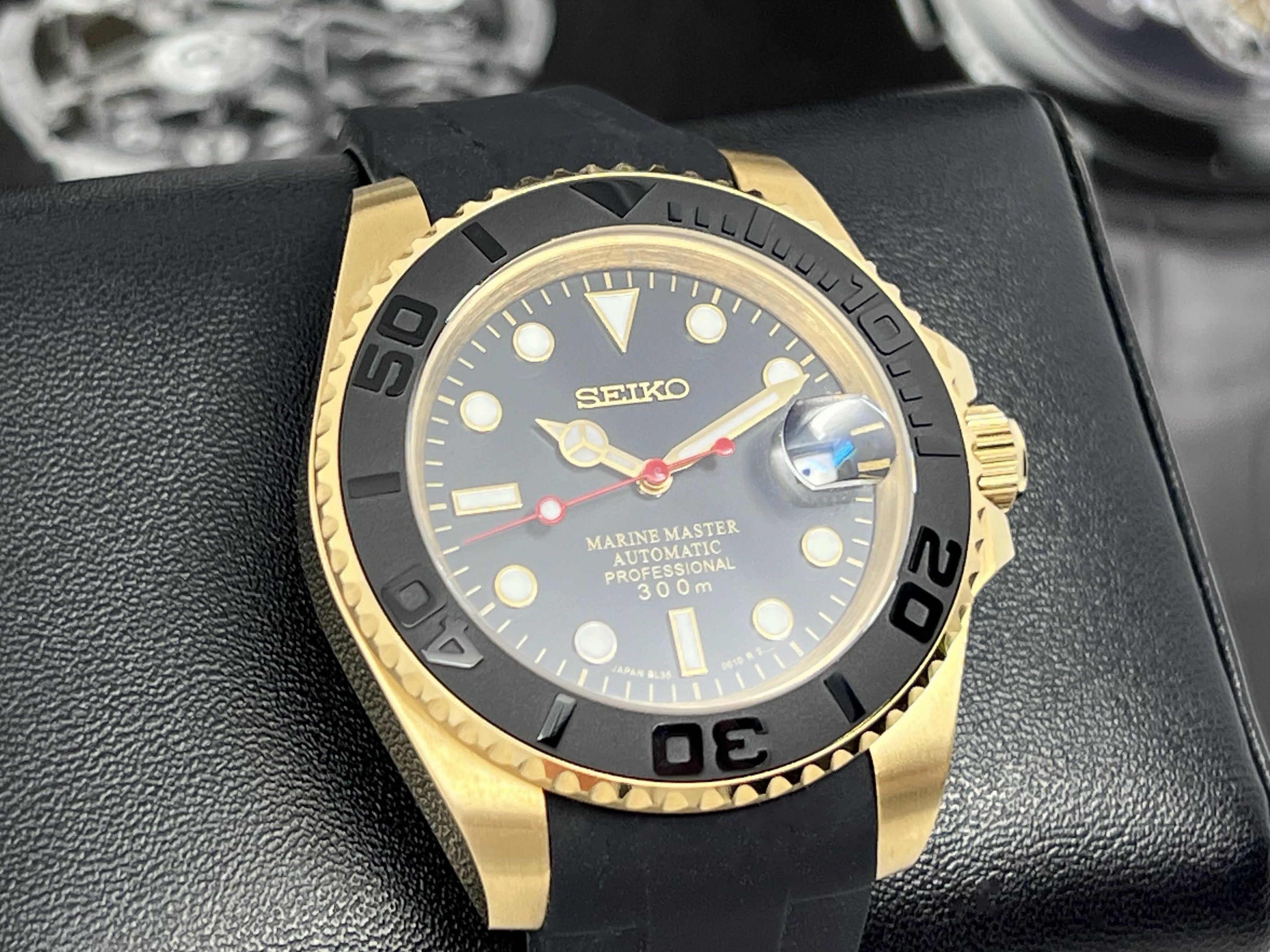 Gold seiko divers watch best sale