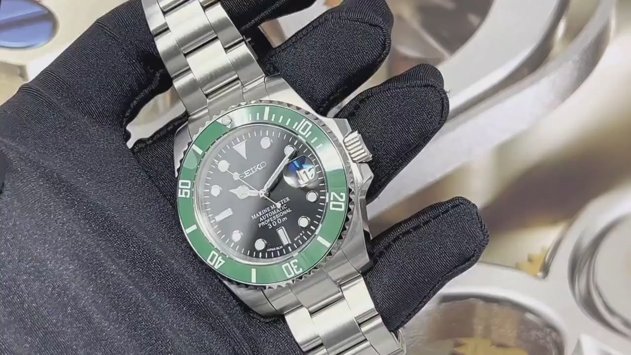 Seiko Emerald Submariner - Green and Black - Stainless Steel with Sapphire Crystal, NH35 Movement - Custom Build - Ready to Ship!