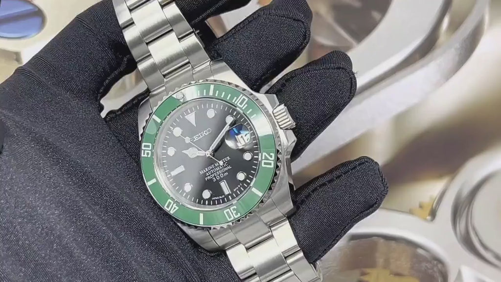 Seiko Emerald Submariner - Green and Black - Stainless Steel with Sapphire Crystal, NH35 Movement - Custom Build - Ready to Ship!