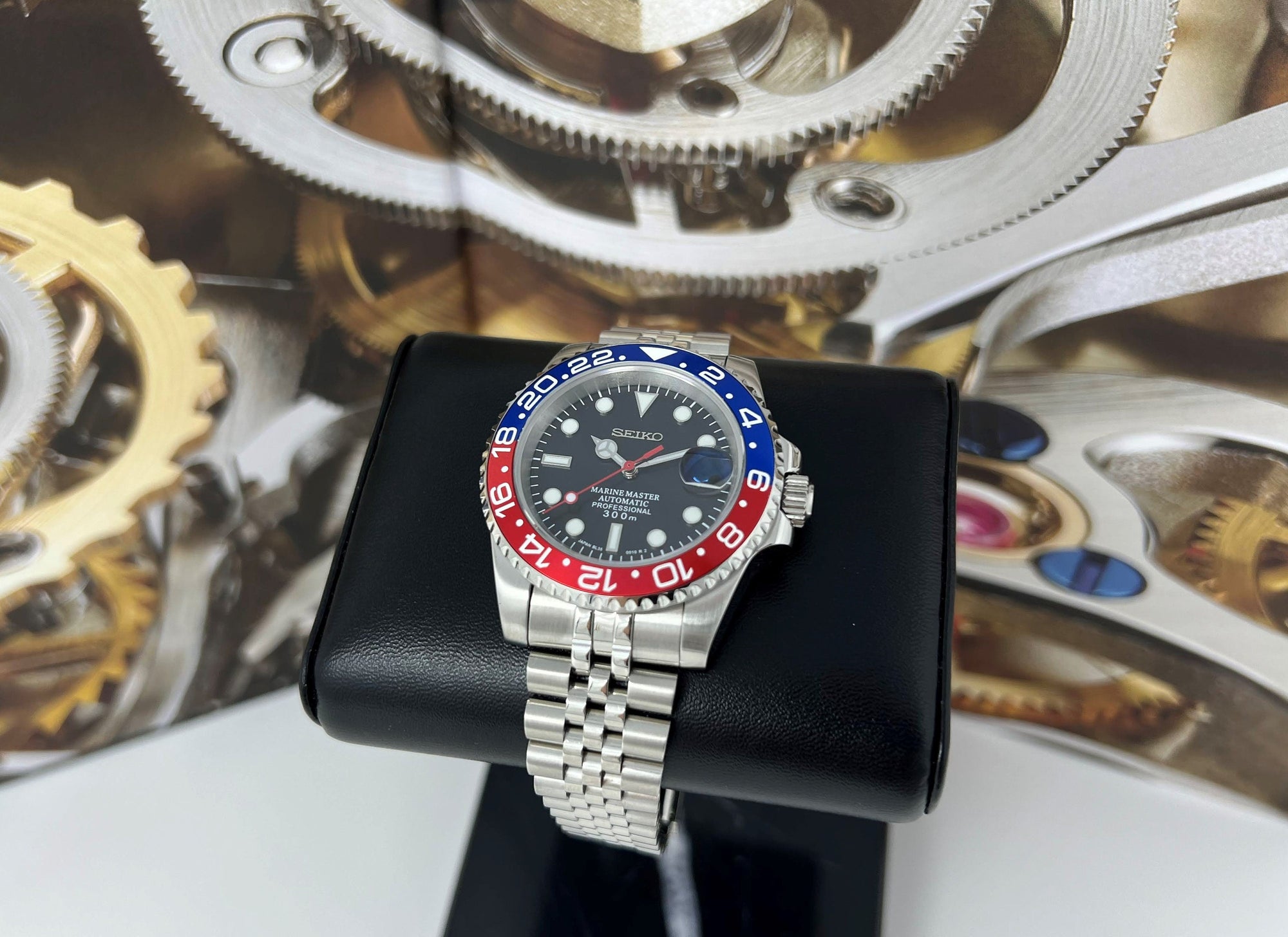 Seiko Pepsi GMT | Watch Mod | Seiko Mod | Stainless Steel Sport Watch | Custom Sapphire Crystal and NH35 Movement | Blue Red | Jubilee Strap