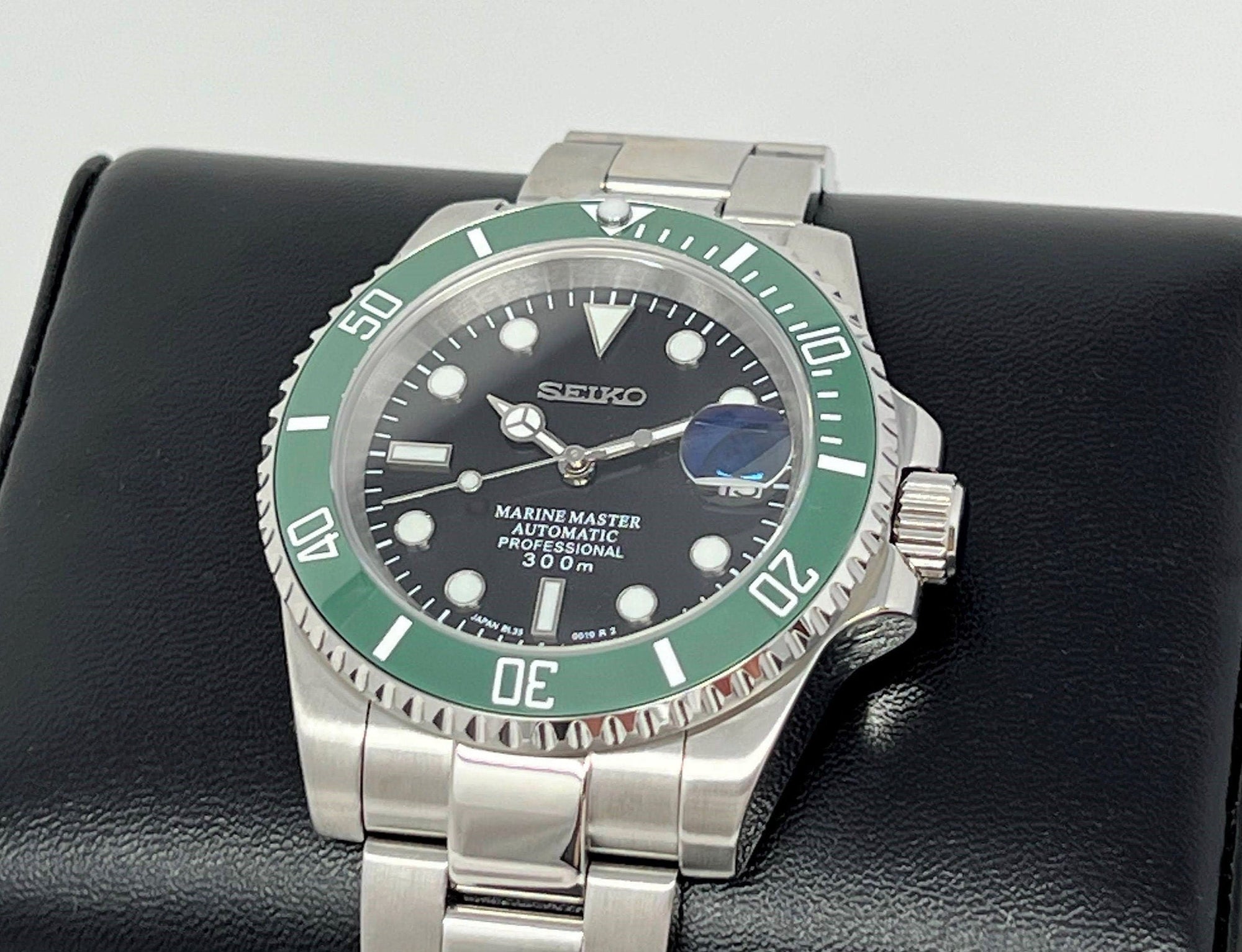 Seiko Emerald Submariner - Green and Black - Stainless Steel with Sapphire Crystal, NH35 Movement - Custom Build - Ready to Ship!