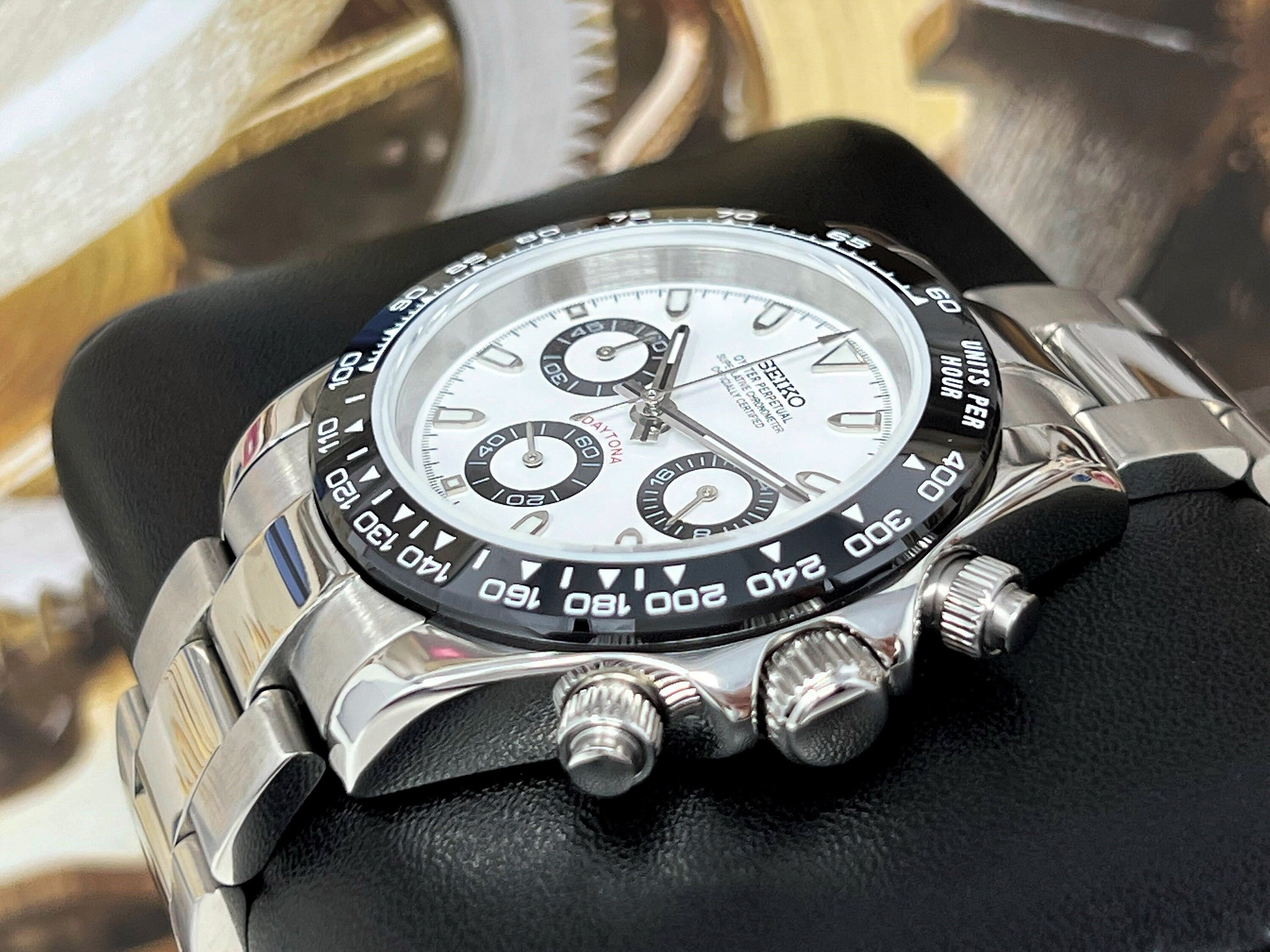 Amazon.com: TACTICAL FROG Watch for Men 41mm Panda Chronograph VS75A Solar  Quartz Movement Watches Sapphire C3 Luminous 200M Waterproof : Clothing,  Shoes & Jewelry