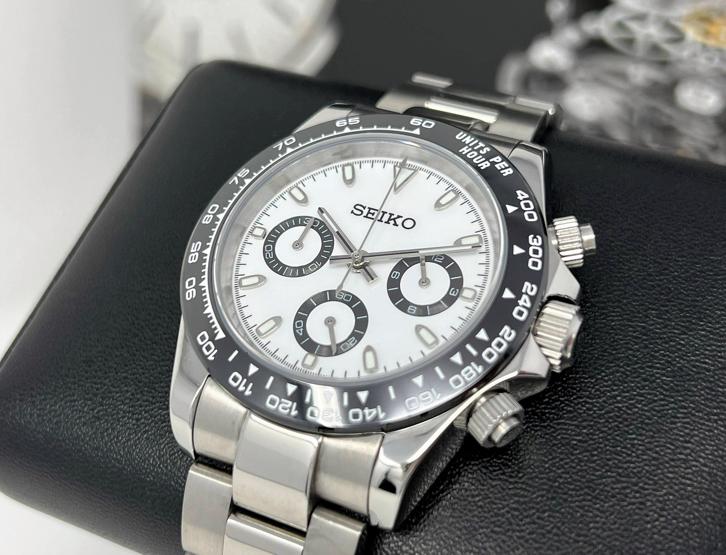 Rolex Cosmograph Daytona Panda Dial Jubilee Men's Watch 116500LN-0001 -  BUYON