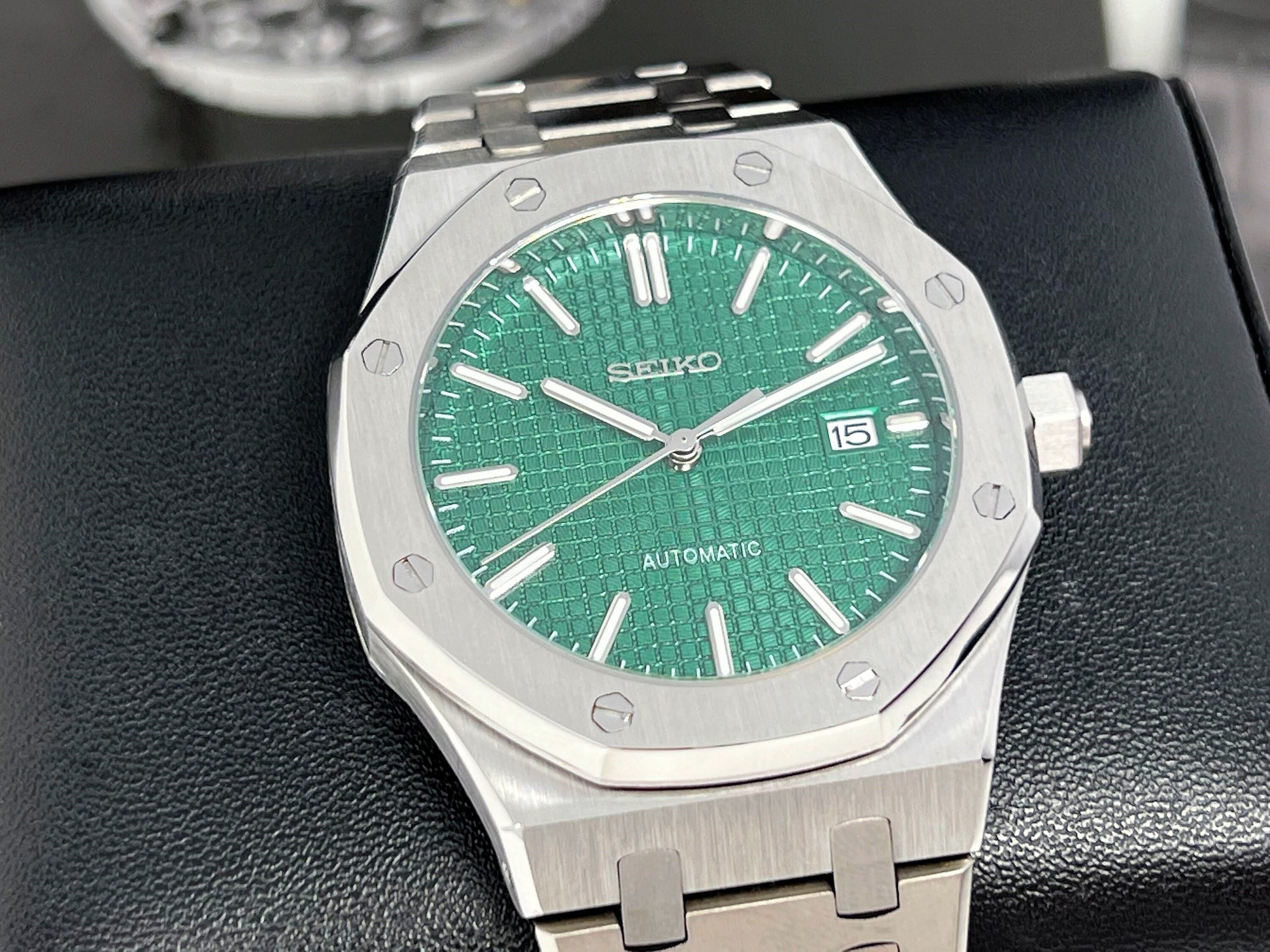 Seiko Oak Luxury Green - Seiko Mod | Watch Mod | Men&#39;s Watch | Wristwatch | Men&#39;s Watch | Large Watch | Seikoak | Custom Watch | Dress Watch