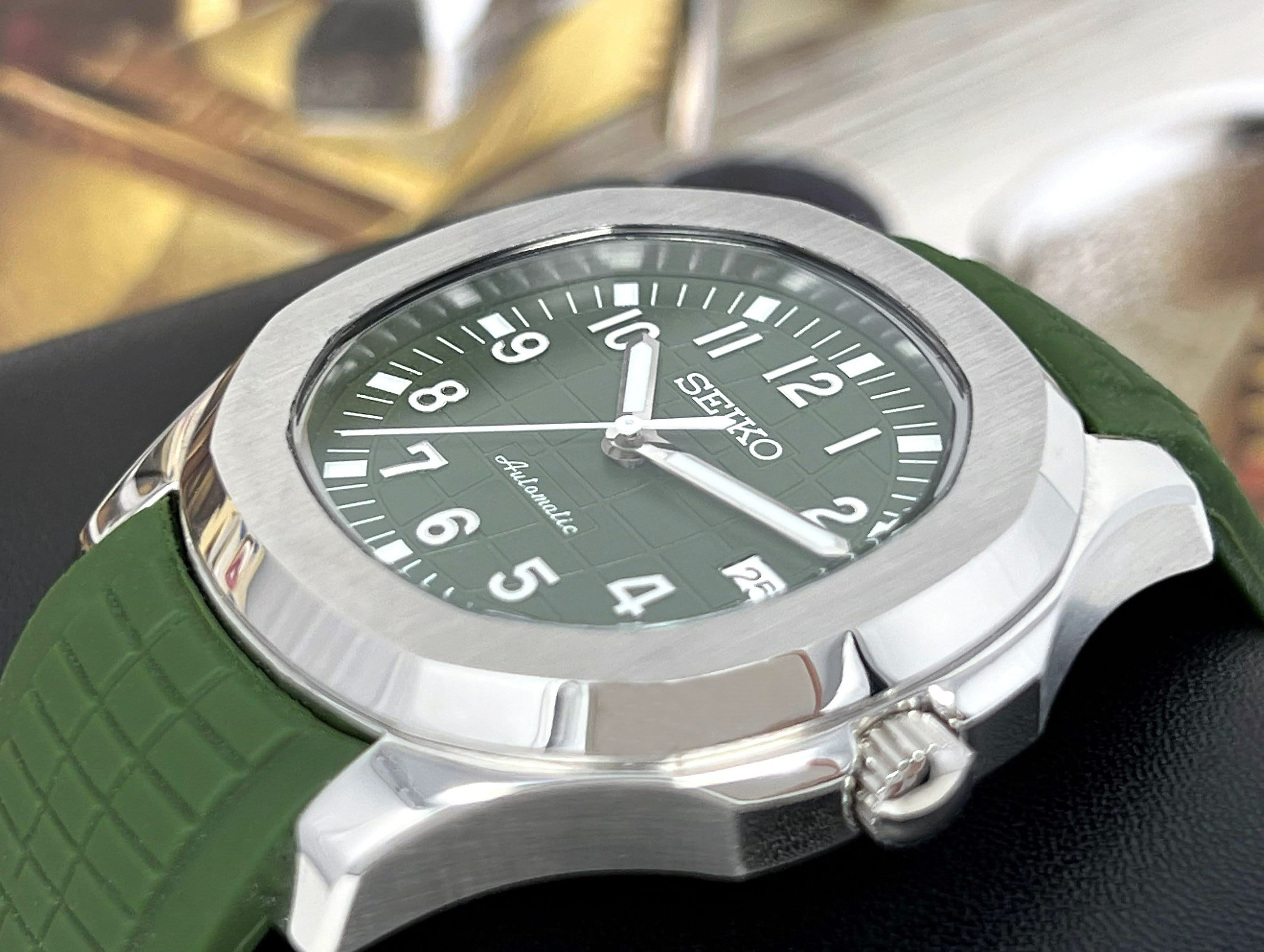 Green sports clearance watch