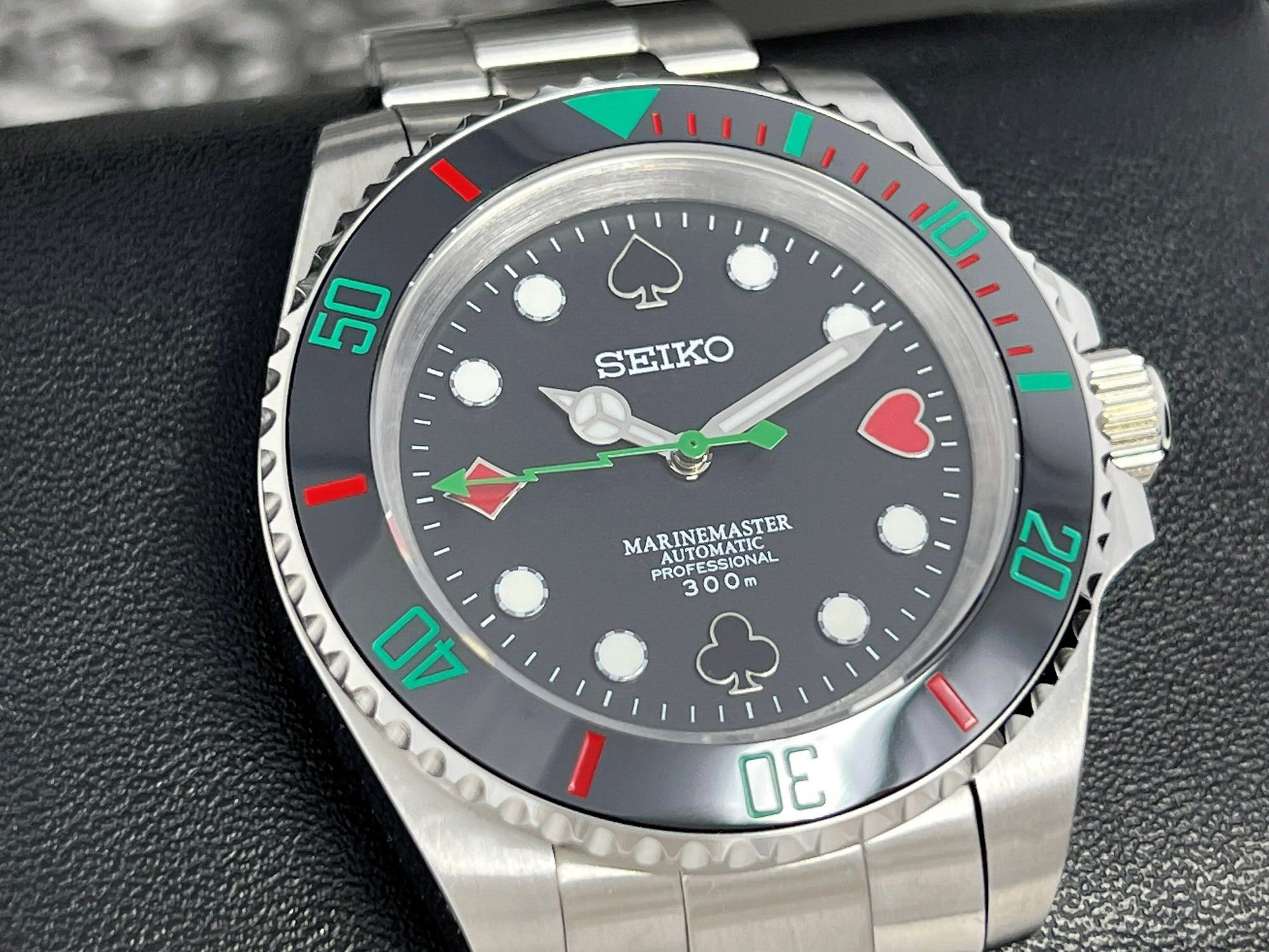 Seiko Casino Royale Submariner | Stainless Steel | Sapphire Crystal | Oyster Bracelet | Ceramic Bezel | Seiko Mod | NH35 | Poker Chips Cards