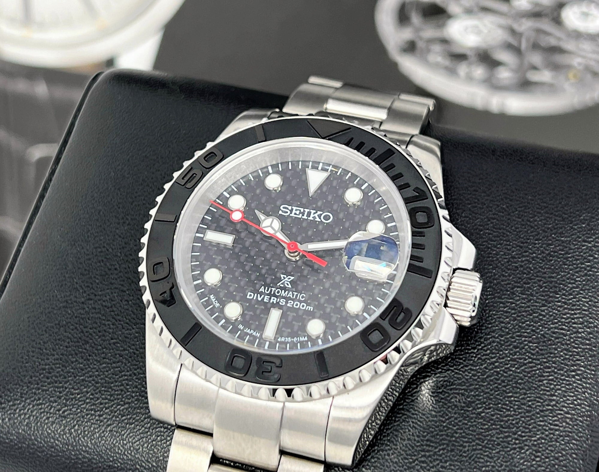 Seiko Carbon Fiber Yachtmaster with Red Second Hand - Modern Stainless Steel Sport Watch - Ready to Ship!