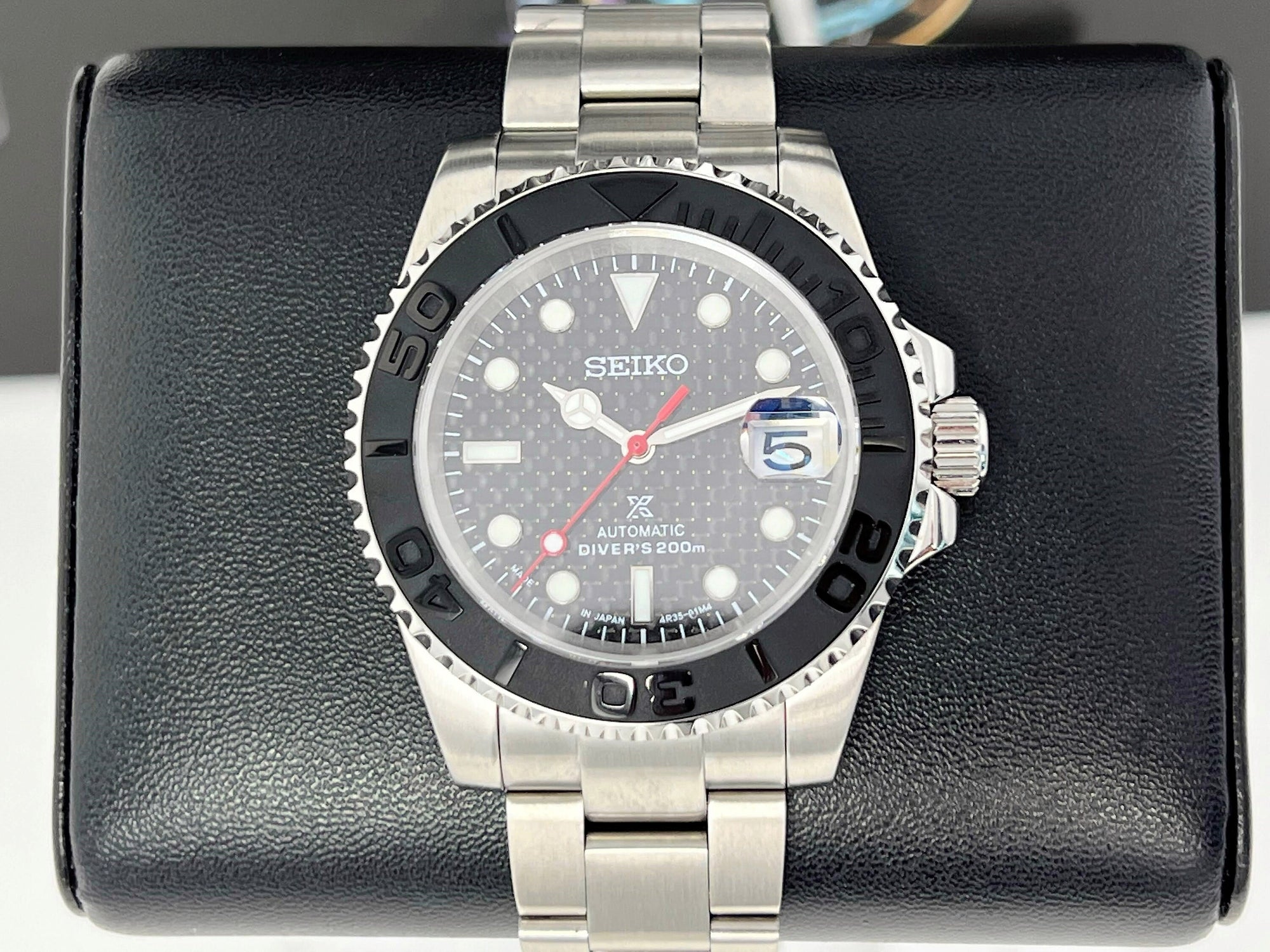 Seiko Carbon Fiber Yachtmaster with Red Second Hand - Modern Stainless Steel Sport Watch - Ready to Ship!