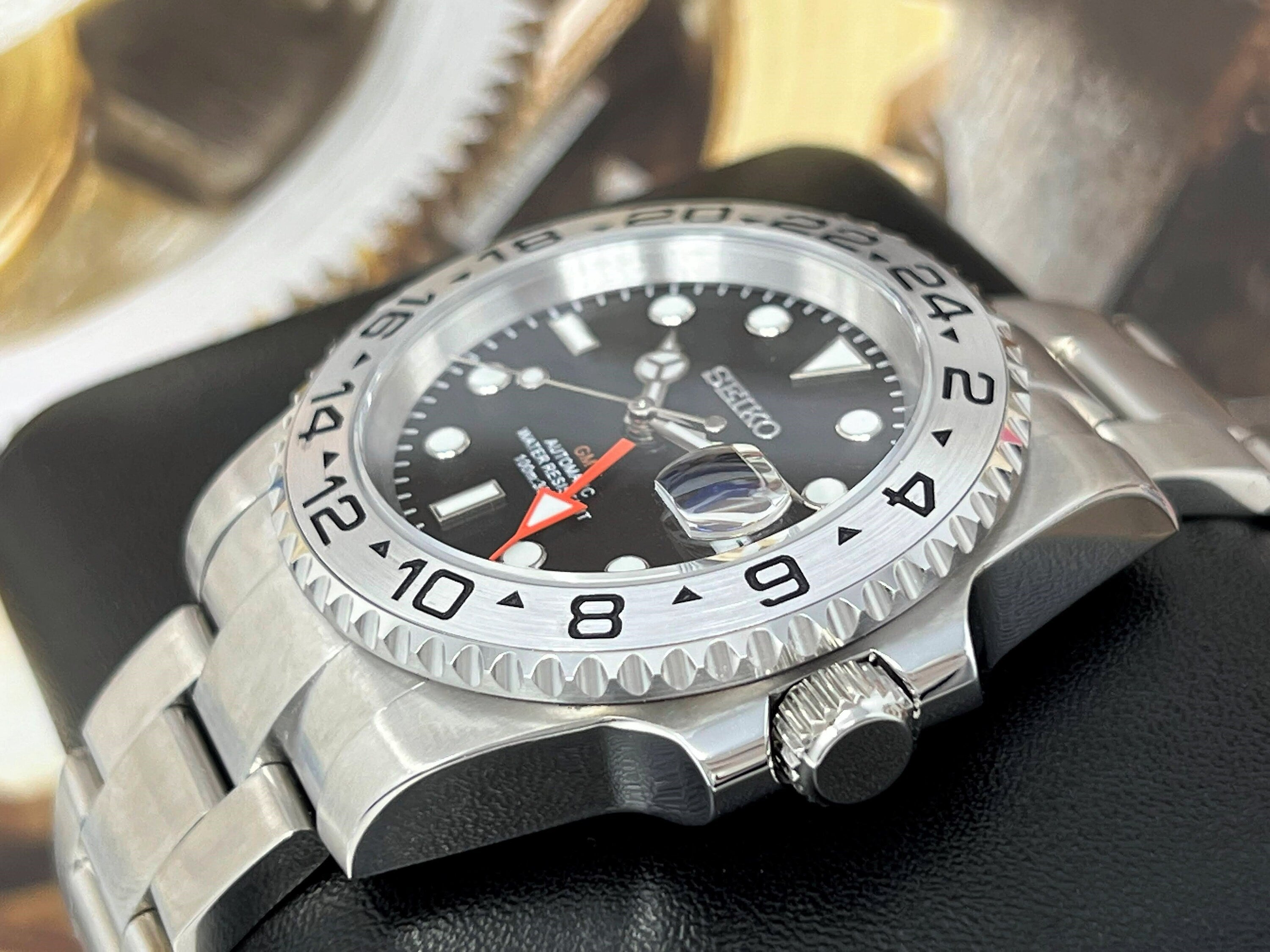 Explorer ii sale gmt