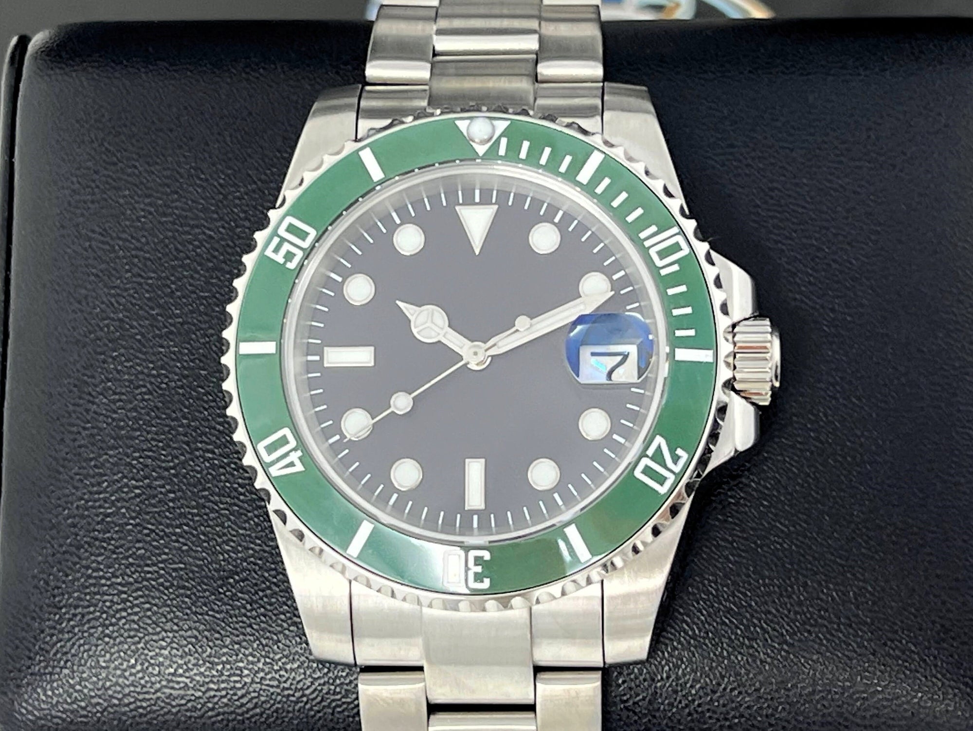 Custom Emerald Submariner | Green Watch | Dive Watch, Diver, Men Watch, Wristwatch, NH35 Automatic Watch, Green Bezel, Seiko Mod, Watch Mod